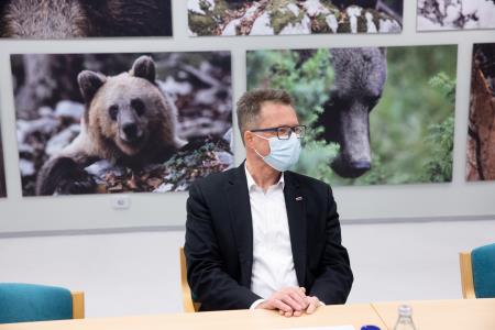 VLADA V PIVKI DOM OSTARELIH - Valter Leban-4707